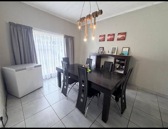 4 BEDROOM HOUSE FOR SALE IN SUNAIR PARK